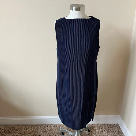 C/Meo Collective Navy Blue Pleated Dress 17885 - Picture 2 of 10